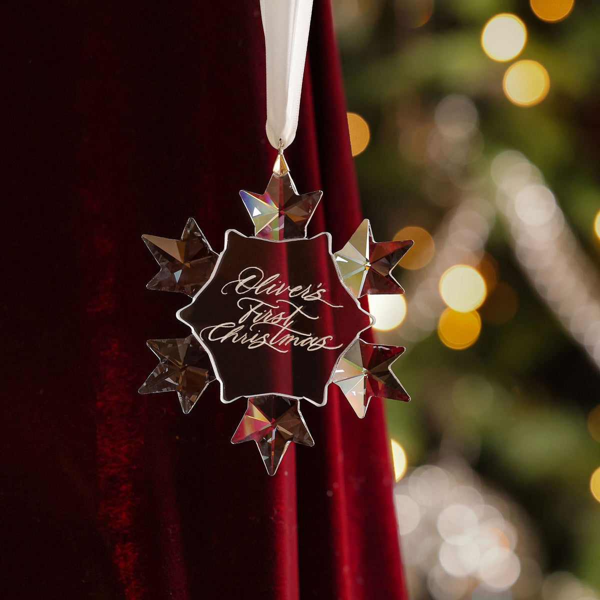 First Christmas decoration for newborn. Personalised snowflake ornament engraved in calligraphy "First Christmas"